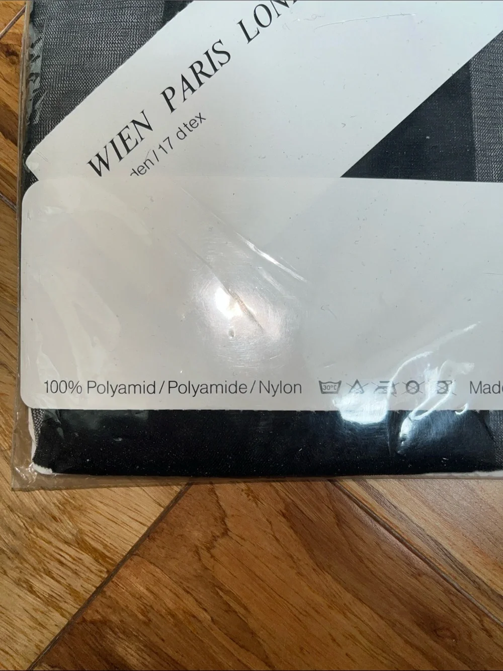 Wolford Rendezvous Stockings Black Size Medium NEW
